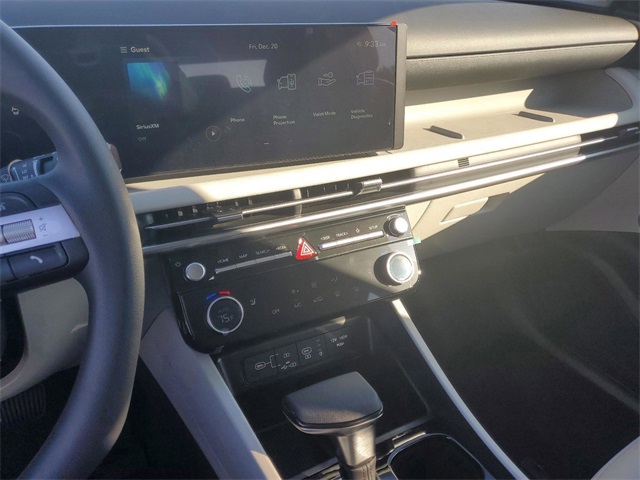 Vehicle image 26 of 36