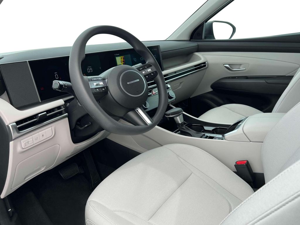 Vehicle image 16 of 22