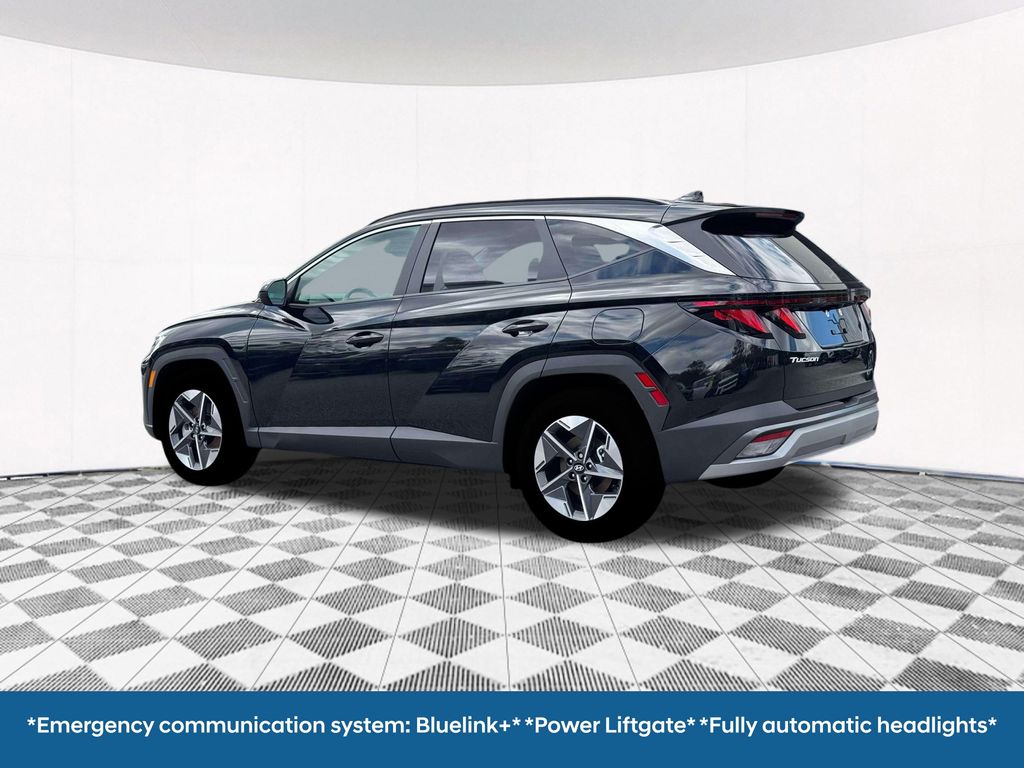 Vehicle image 12 of 22