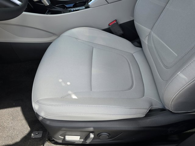 Vehicle image 17 of 30