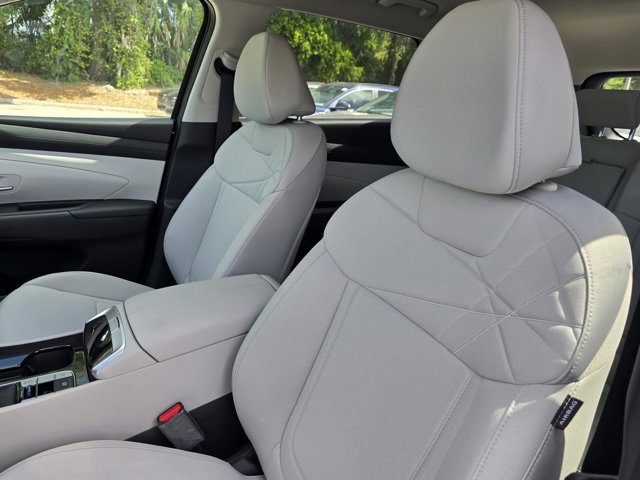 Vehicle image 16 of 30