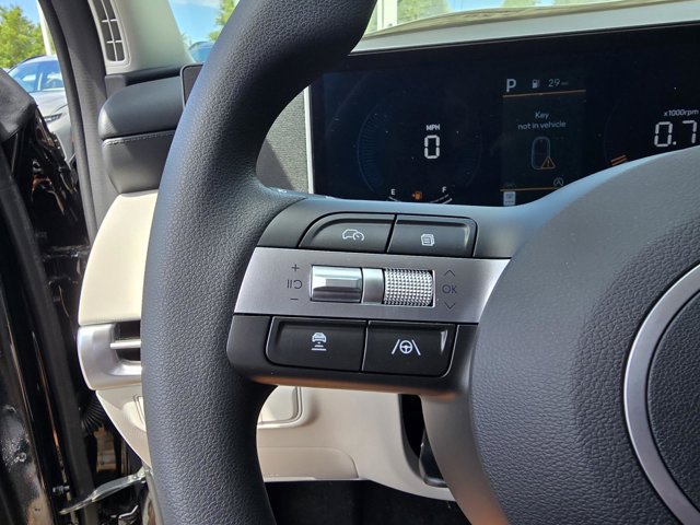 Vehicle image 26 of 30