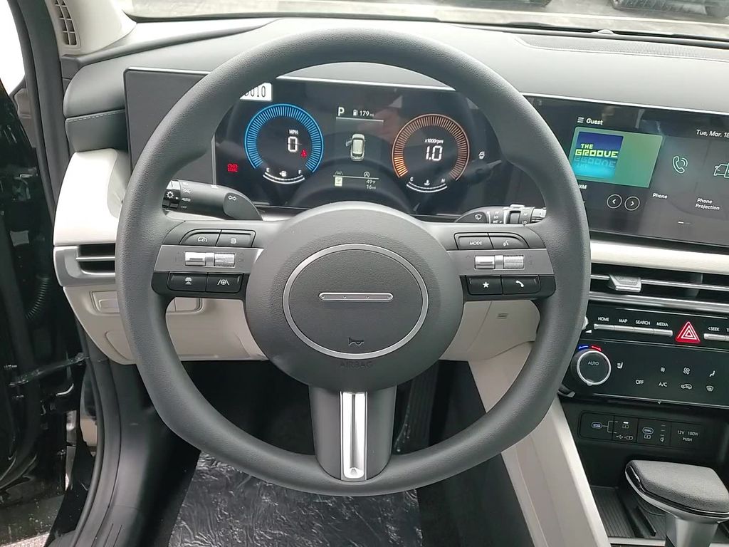 Vehicle image 22 of 23