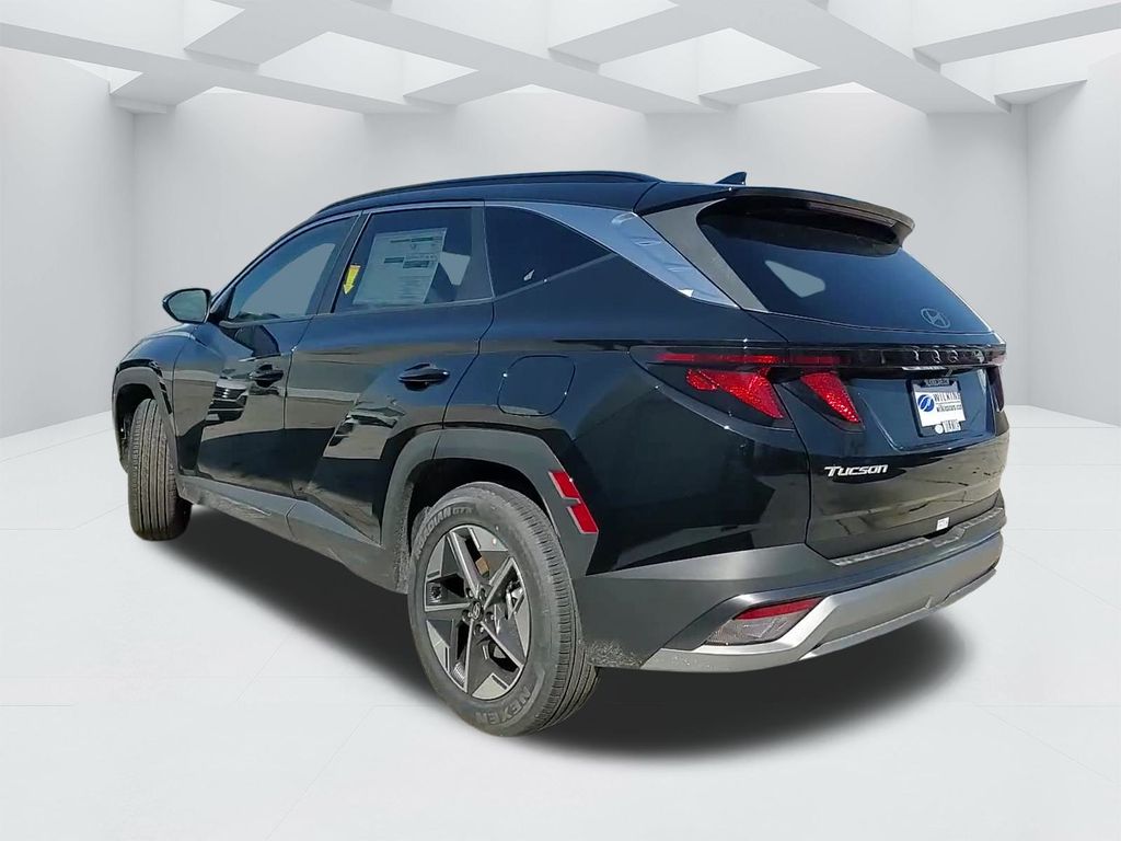 Vehicle image 8 of 24