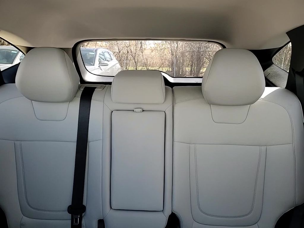 Vehicle image 12 of 24