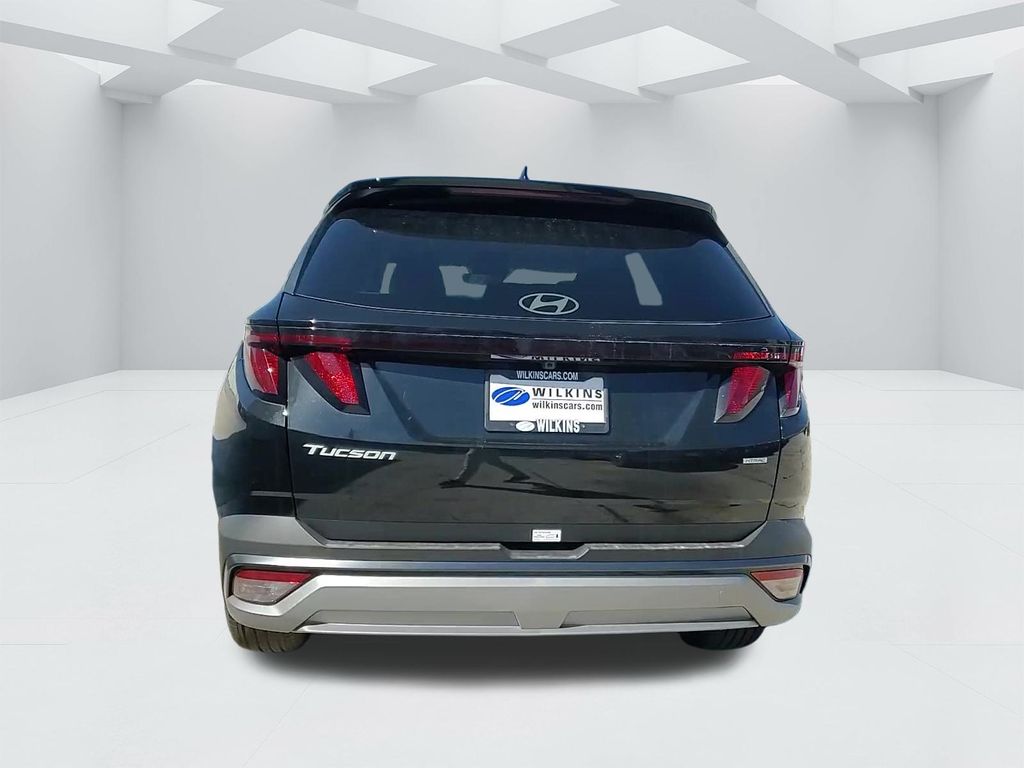 Vehicle image 7 of 24