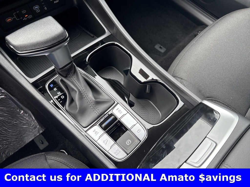Vehicle image 21 of 28