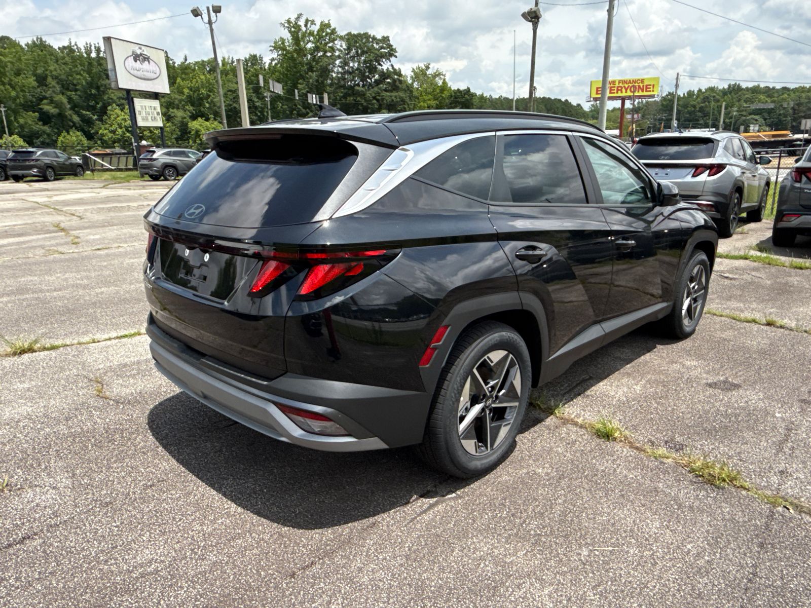 Vehicle image 5 of 40