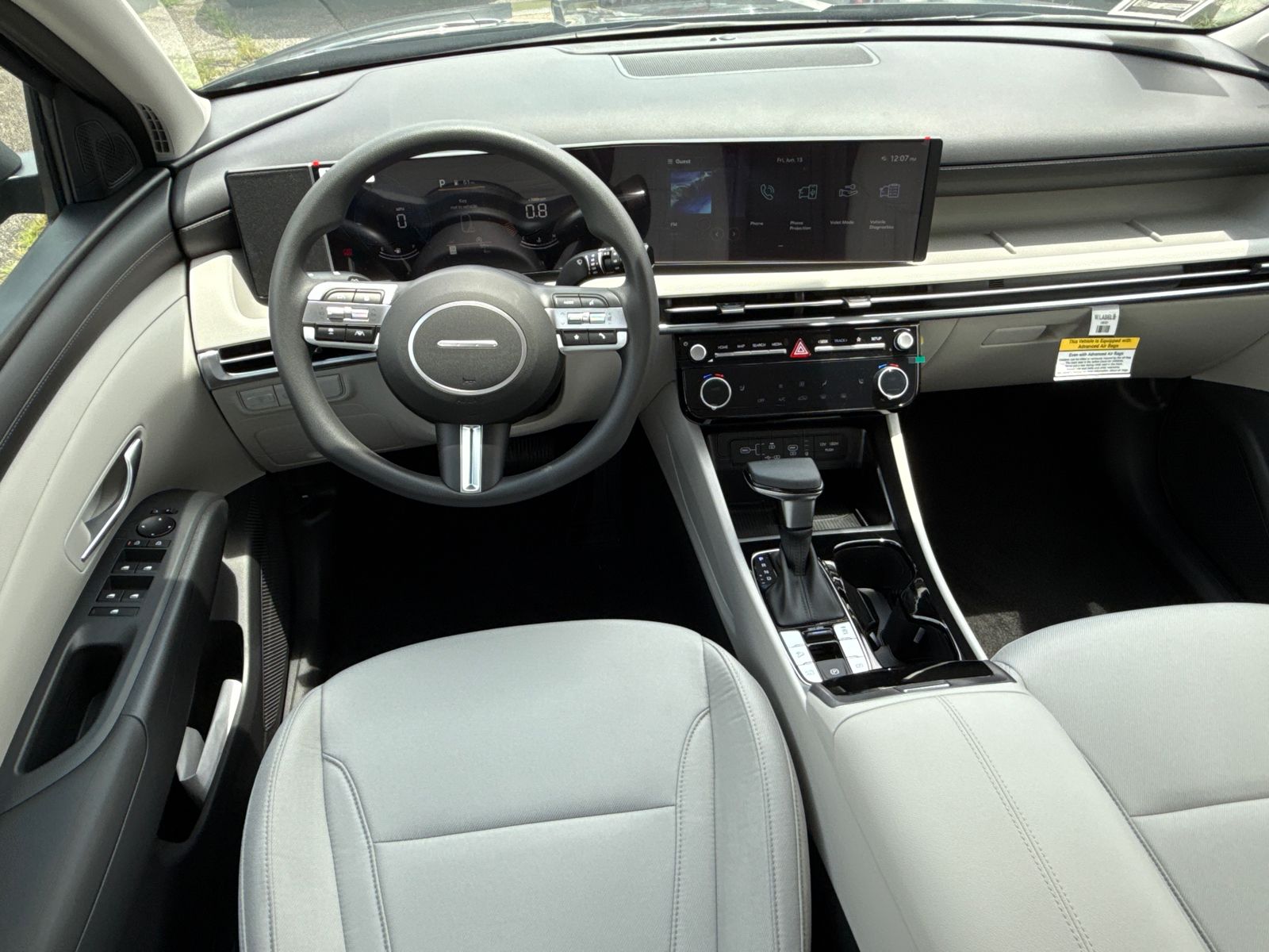 Vehicle image 23 of 40