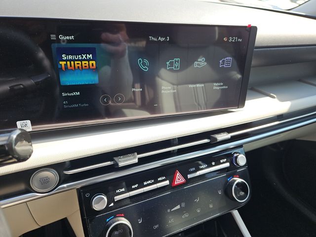 Vehicle image 9 of 12