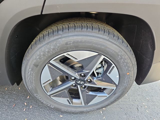 Vehicle image 5 of 12