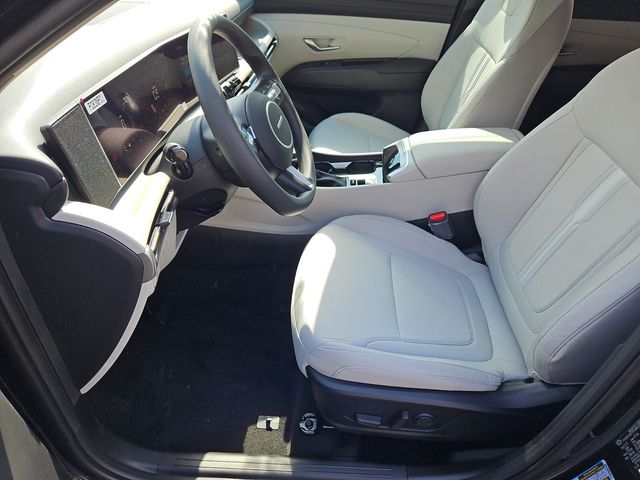 Vehicle image 6 of 12