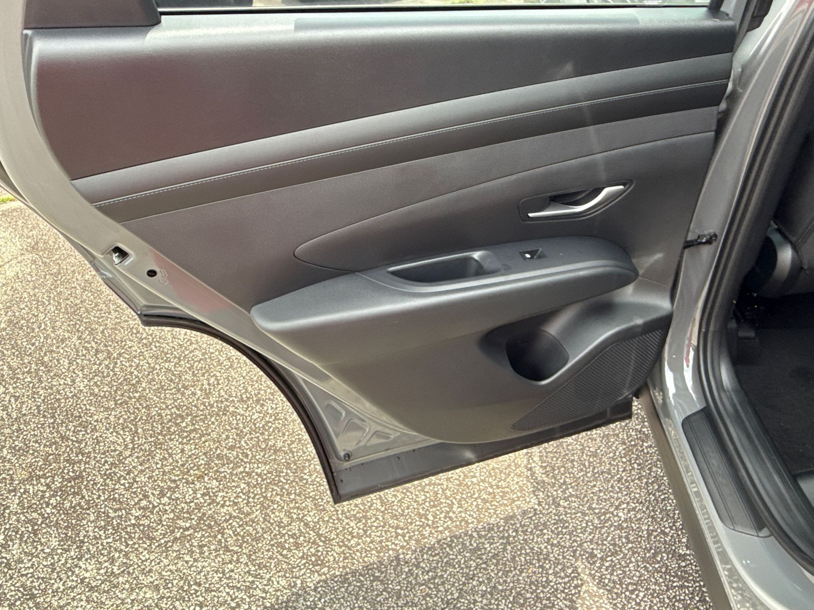 Vehicle image 22 of 40