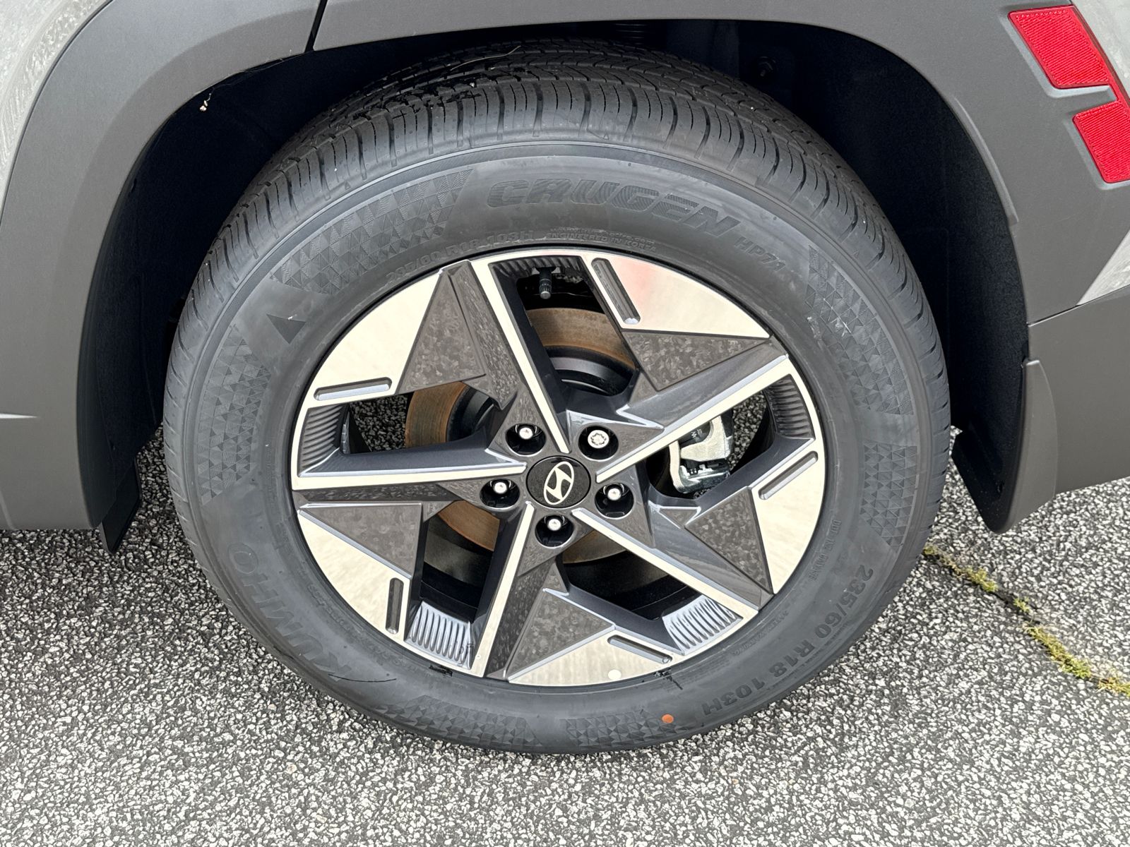 Vehicle image 20 of 40