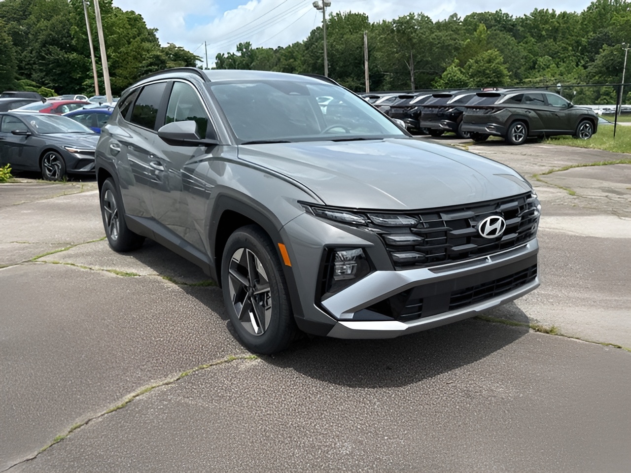 Vehicle image 35 of 40