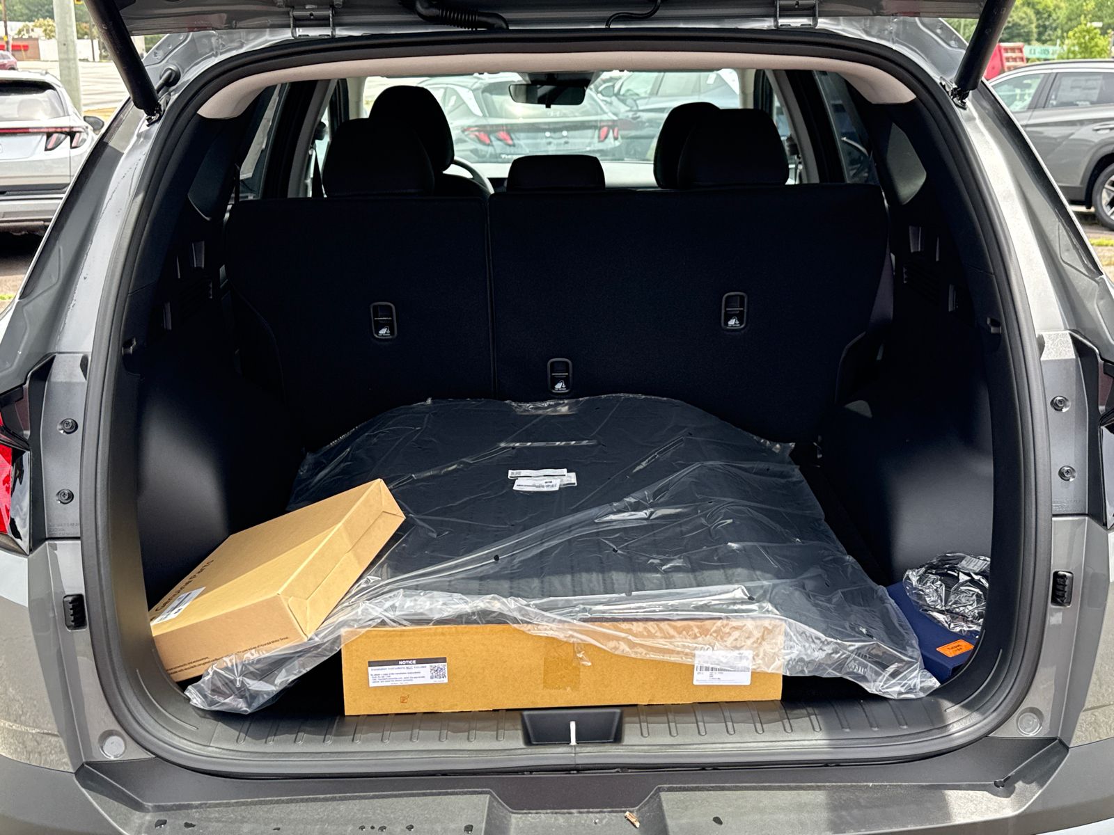 Vehicle image 18 of 40
