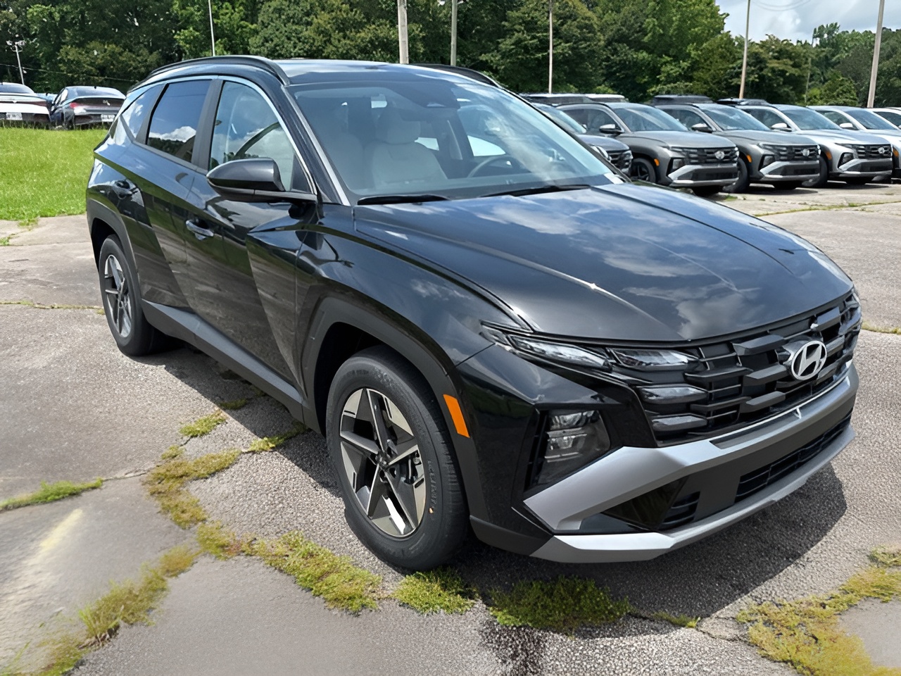 Vehicle image 35 of 40