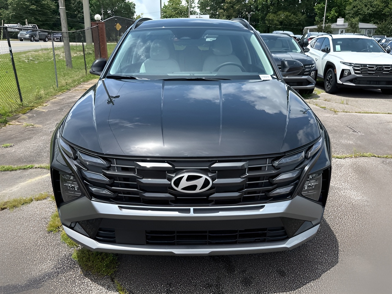 Vehicle image 34 of 40