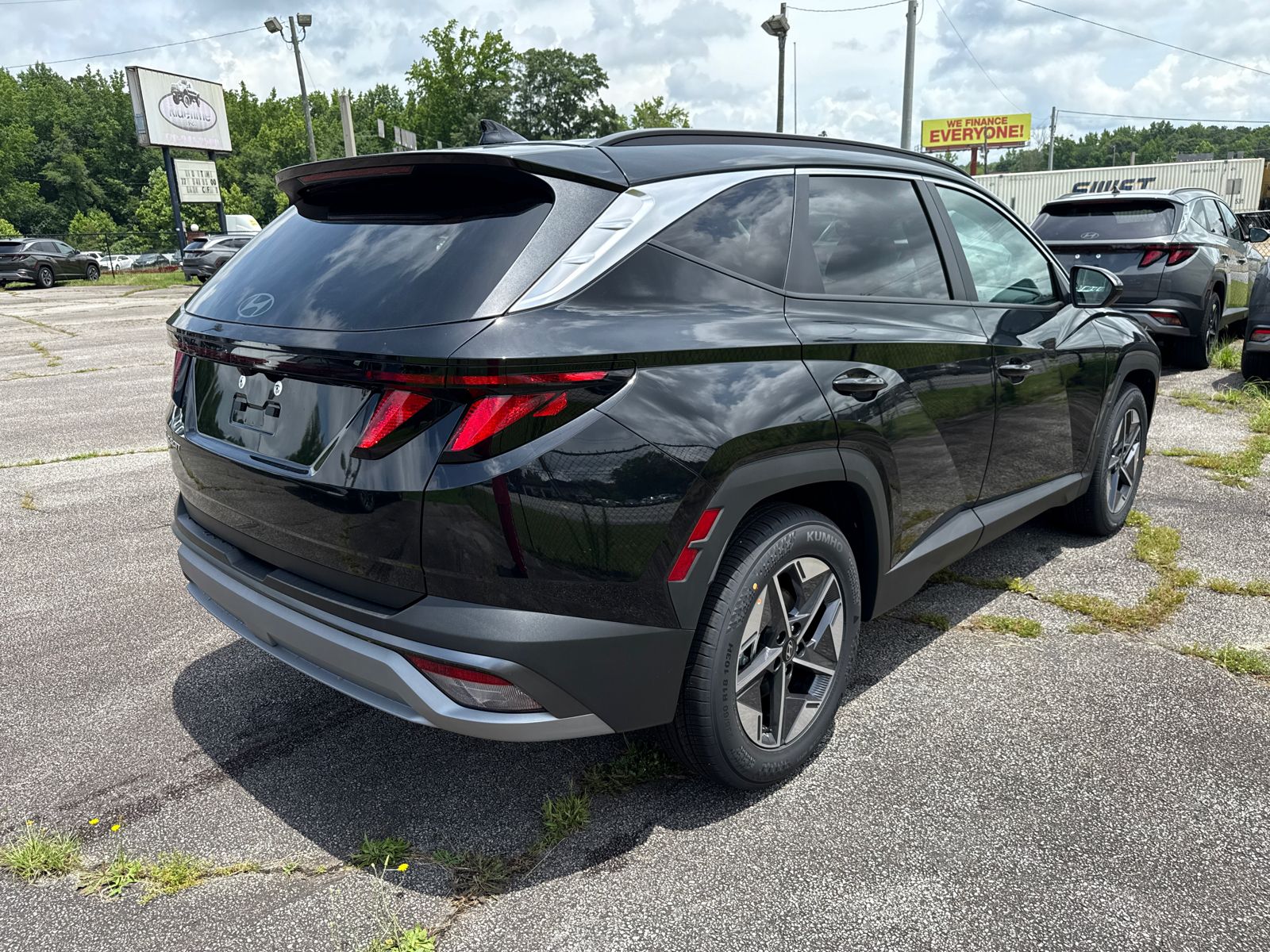Vehicle image 5 of 40