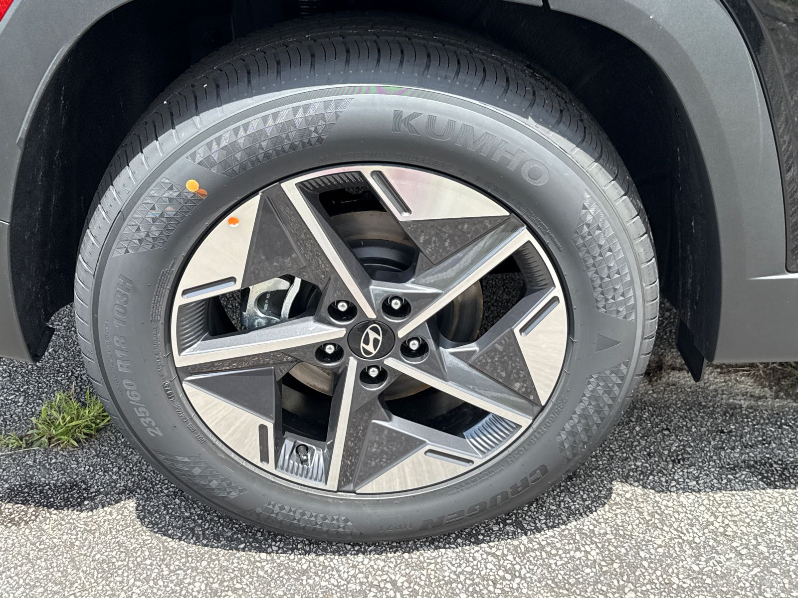 Vehicle image 17 of 40