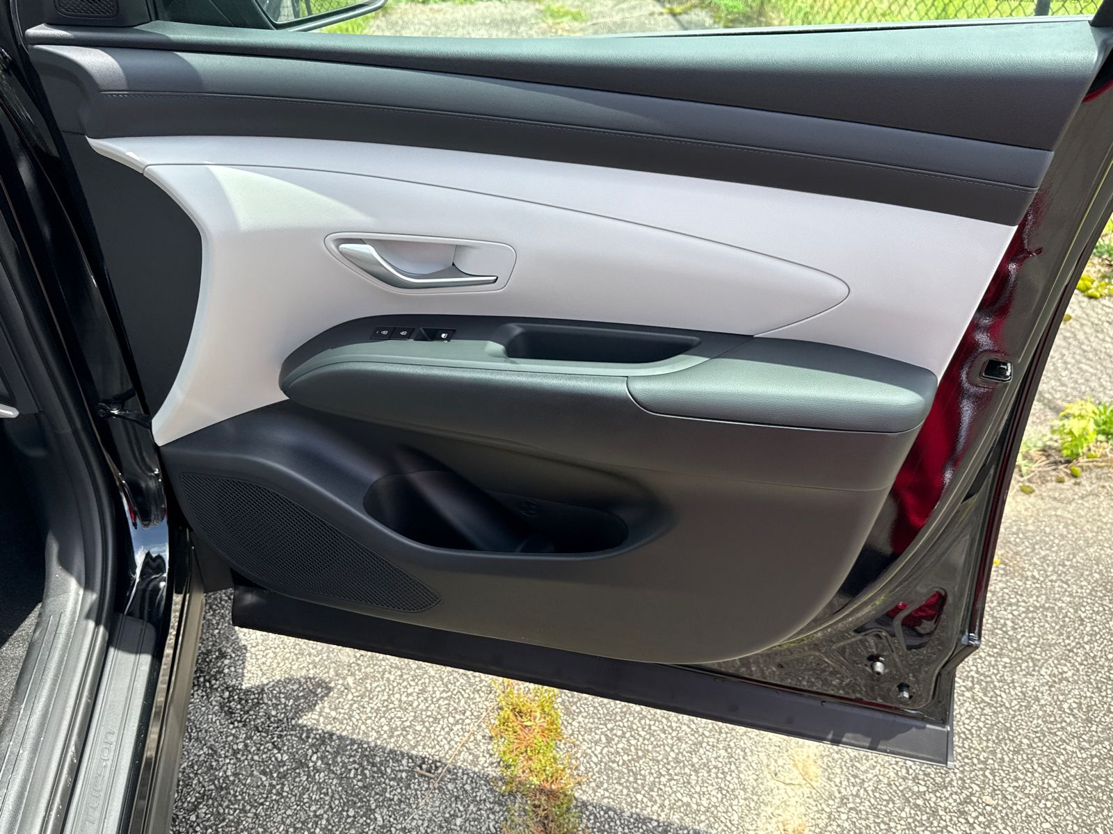 Vehicle image 14 of 40
