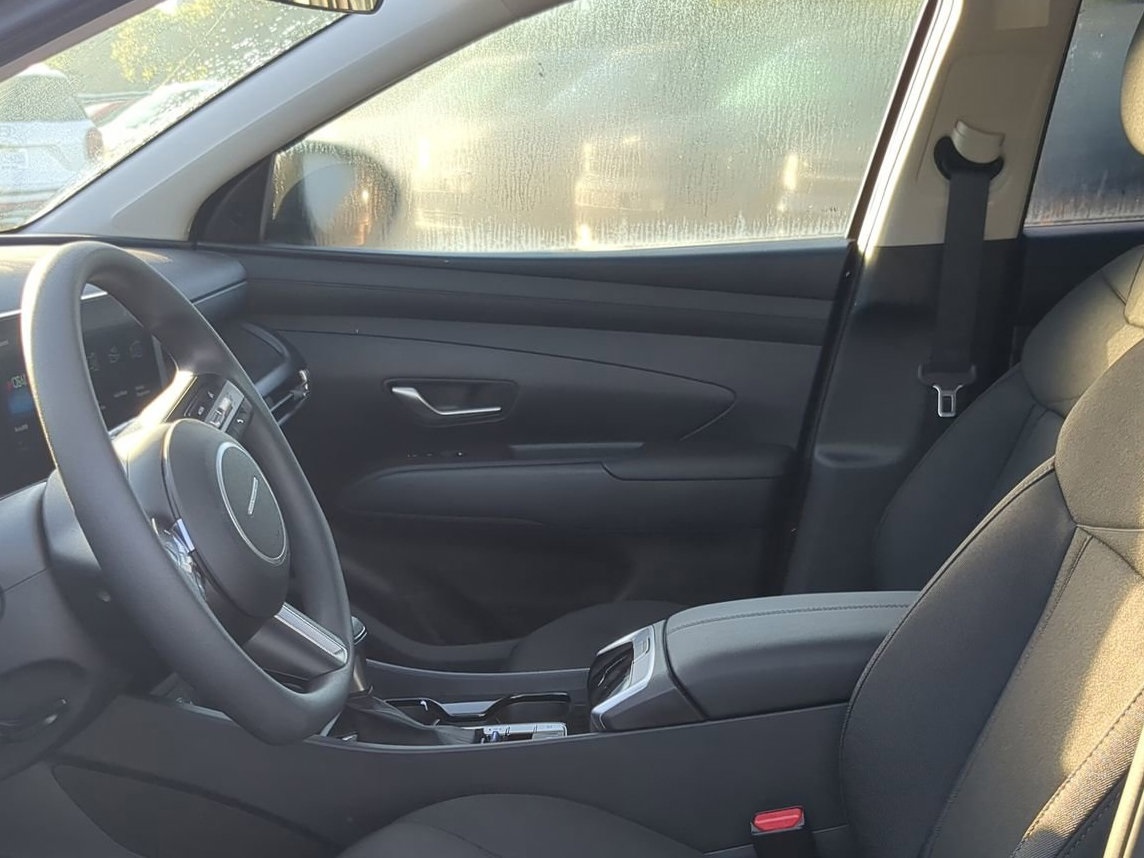 Vehicle image 11 of 38