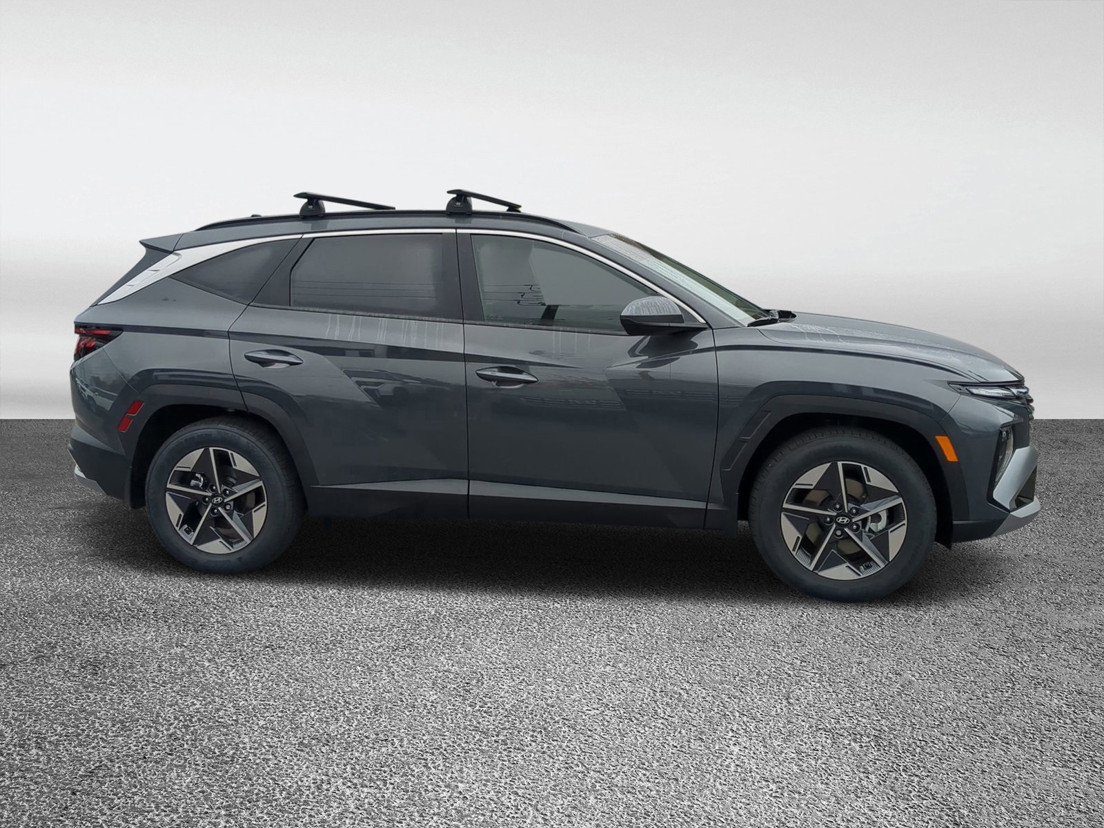 Vehicle image 4 of 38