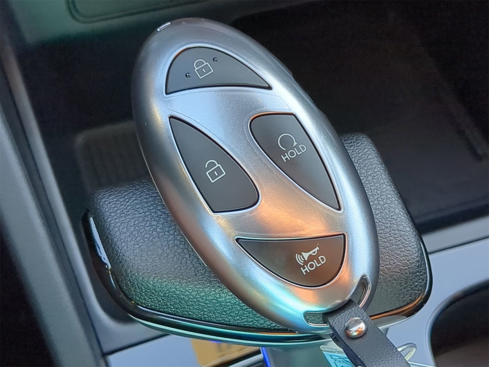 Vehicle image 26 of 38