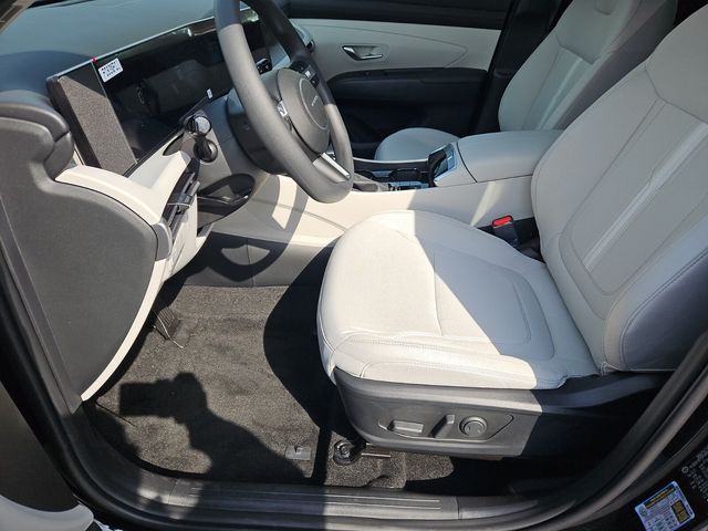 Vehicle image 6 of 12