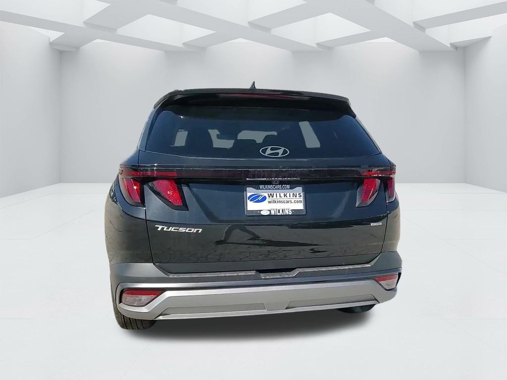 Vehicle image 8 of 24