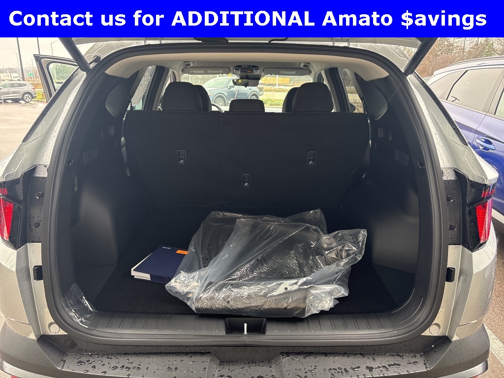 Vehicle image 25 of 32