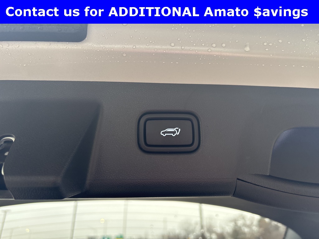 Vehicle image 26 of 32