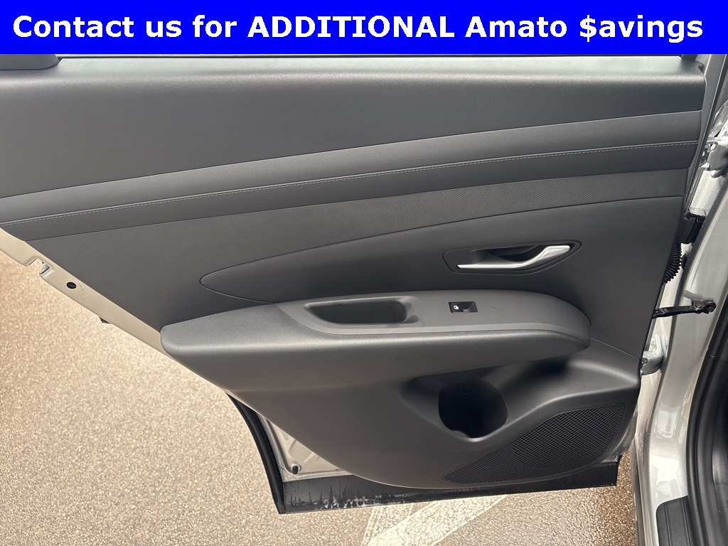 Vehicle image 20 of 32