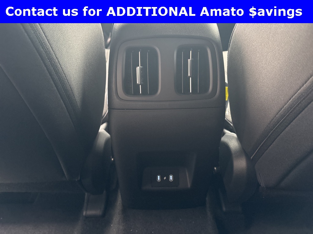 Vehicle image 22 of 32