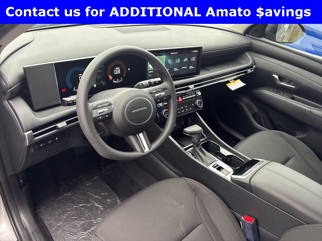 Vehicle image 10 of 32