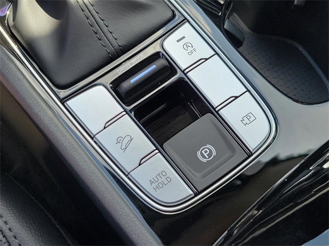 Vehicle image 23 of 36