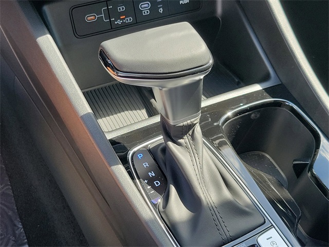 Vehicle image 22 of 36