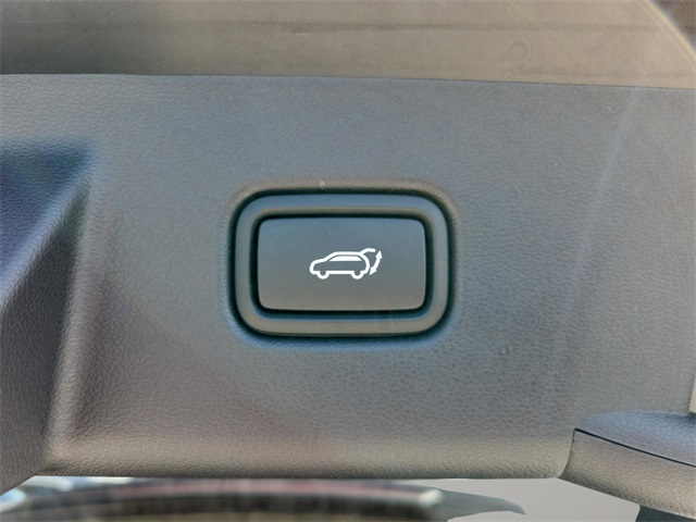 Vehicle image 7 of 36