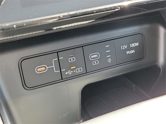 Vehicle image 24 of 36