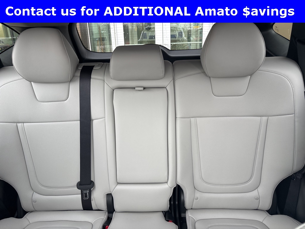 Vehicle image 10 of 27