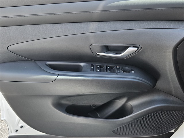 2025 Hyundai Tucson SEL Convenience Image 17 of 26