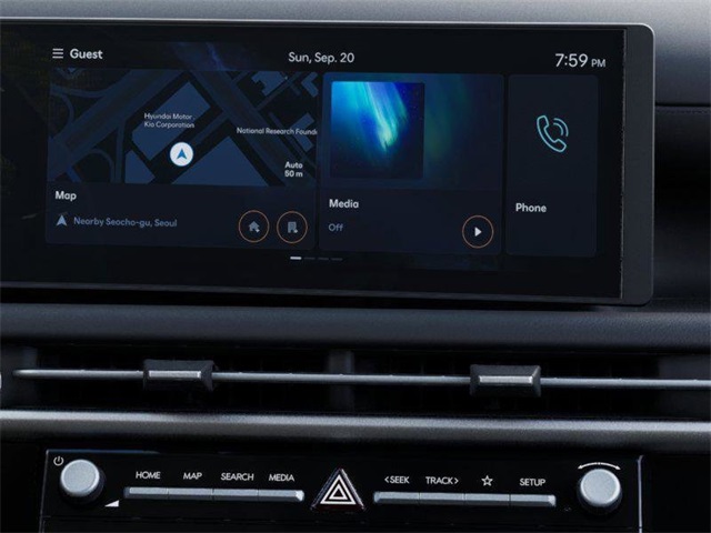 Vehicle image 13 of 24