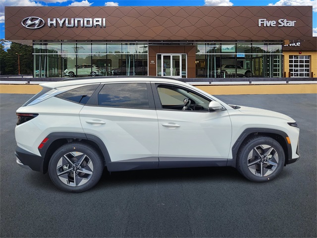 2025 Hyundai Tucson SEL Convenience Image 4 of 27