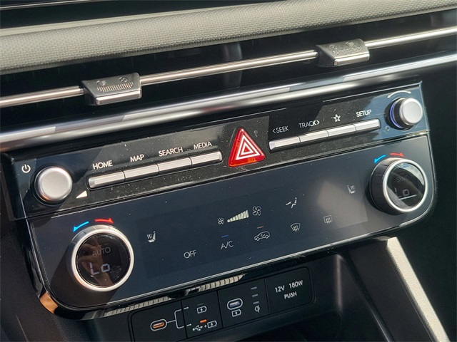 Vehicle image 23 of 37