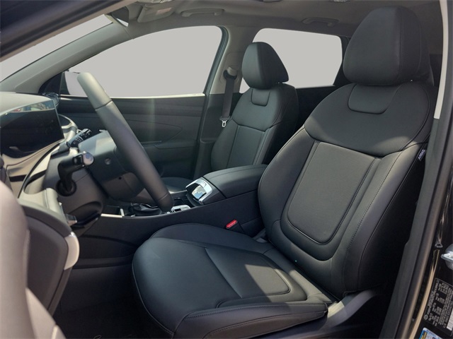Vehicle image 13 of 37