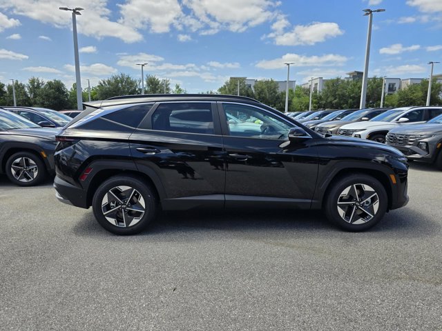 Vehicle image 5 of 32