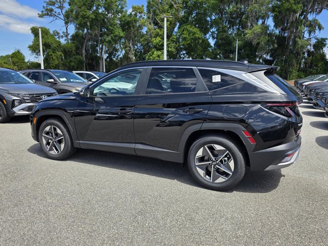 Vehicle image 7 of 32