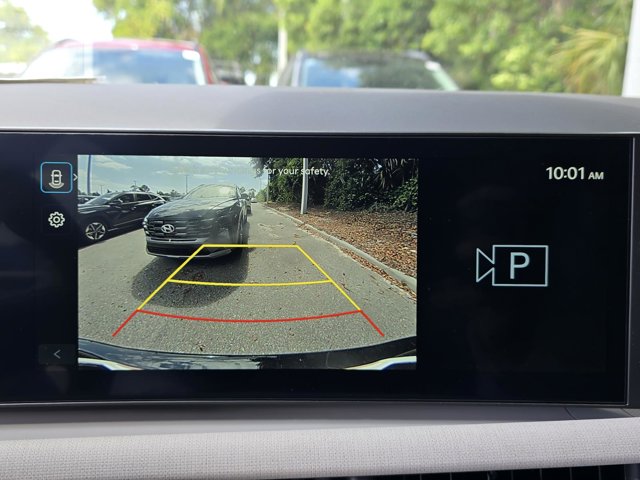 Vehicle image 19 of 28