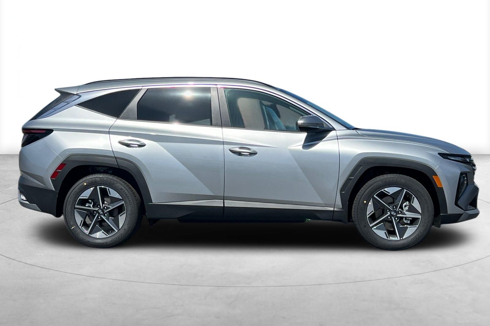 2025 Hyundai Tucson SEL Convenience Image 5 of 36