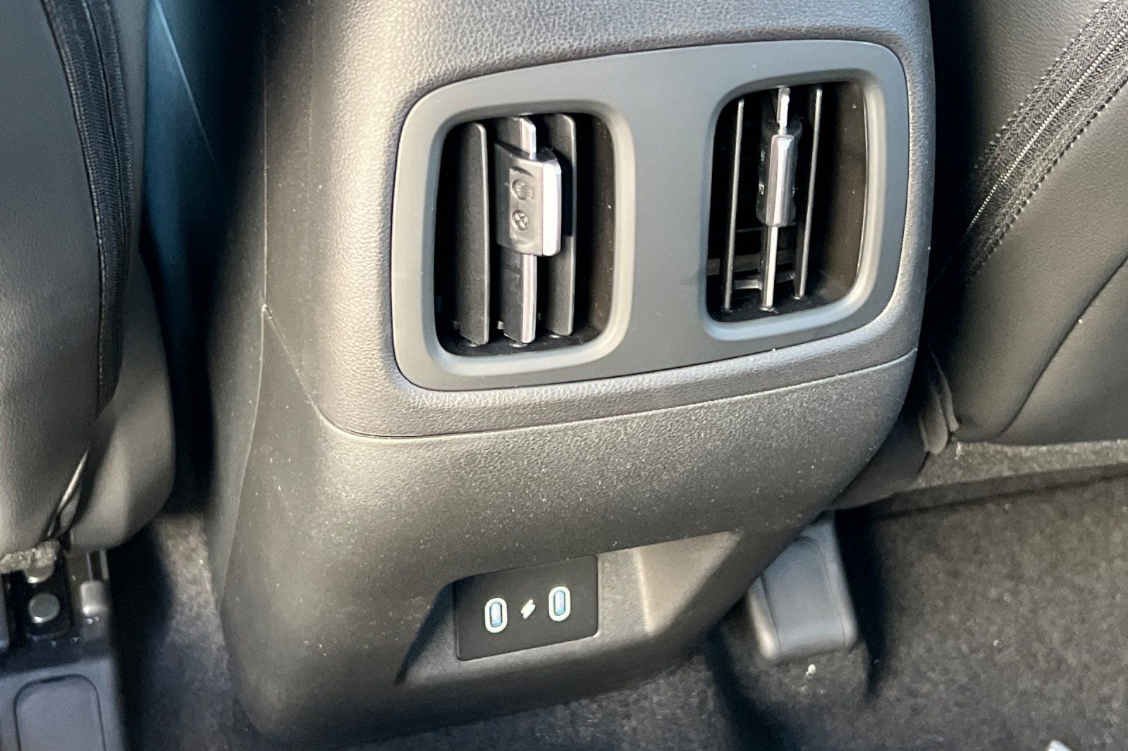 2025 Hyundai Tucson SEL Convenience Image 29 of 36